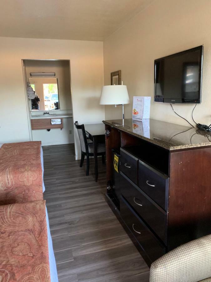 Lancaster Inn Bagian luar foto